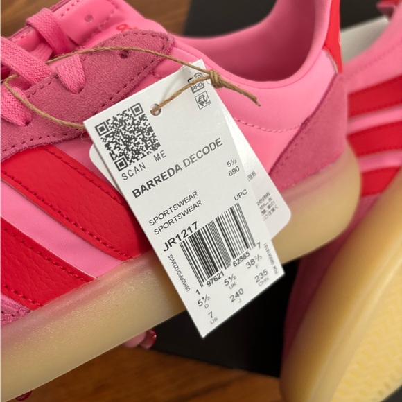 Adidas Barreda Decode Shoes- Brand new in box - Picture 4 of 7